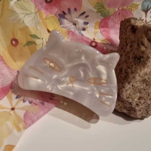 New FREE PEOPLE cat kitten hair claw clip - Picture 3 of 8